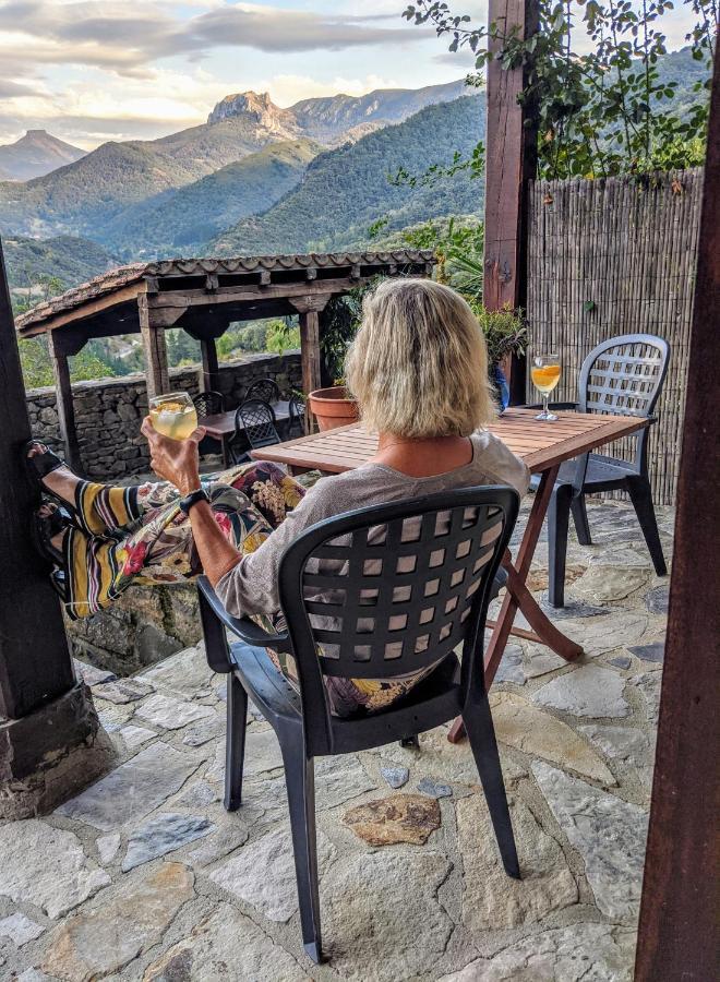 Olmares Terrace - Picos De Europa Lomeña